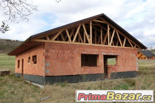 Rodinný dům - hrubá stavba – fotografie 1