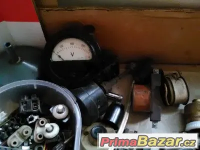 Staré elektrické součástky