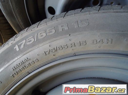 Toyota Yaris - Nová letní plechová sada 4x100 R15 – fotografie 4