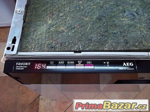 Myčka nádobí vestavná AEG F64060VI integrovaná – fotografie 3
