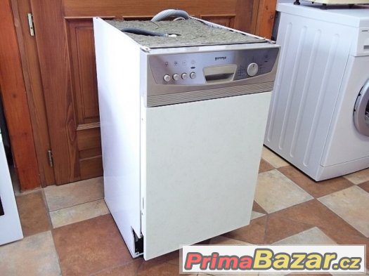 Myčka nádobí vestavná GORENJE – fotografie 1