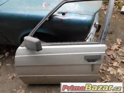 Renault 9 - přední dveře