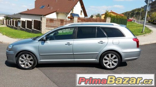 Toyota Avensis kombi 2.0 D4D - 93kW, NAVI,záruka,xenony – fotografie 5