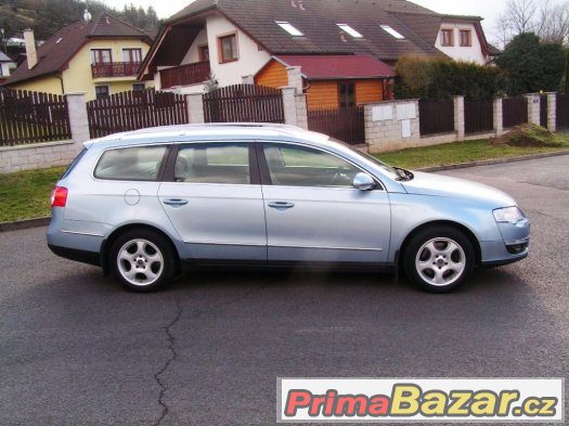 VW Passat kombi 2.0 TDi - 103kW, HIGHLINE, serviska, ALU – fotografie 5