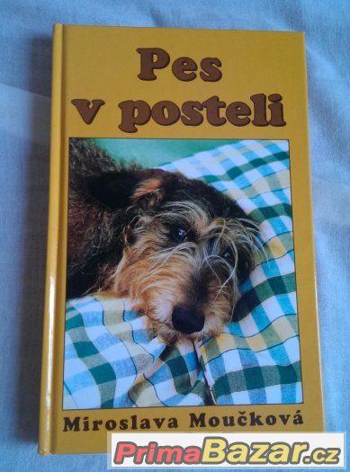 M. Moučková - PES V POSTELI – fotografie 1