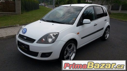 Ford Fiesta 1.4 TDCi - 50kW, ALU17, serviska, TOPka – fotografie 1