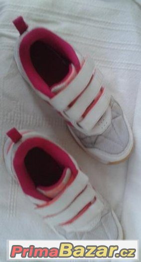 sportovni boty na suchy zip ADIDAS vel.32 za 250 Kc,zasl.moz – fotografie 2
