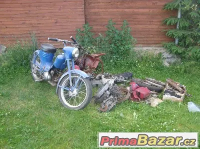 Prodám jawu 50/550 + náhradní díly.