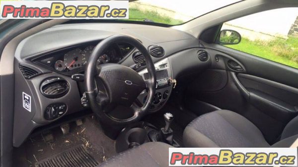 Ford Focus 1.8 – fotografie 6