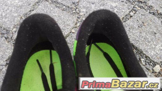 Kopačky dětské Nike Mercurial vel. 39 – fotografie 2