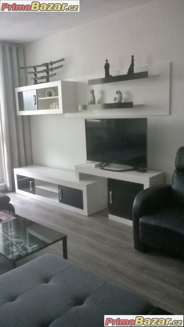 Prodaná obývací stěnu – fotografie 4