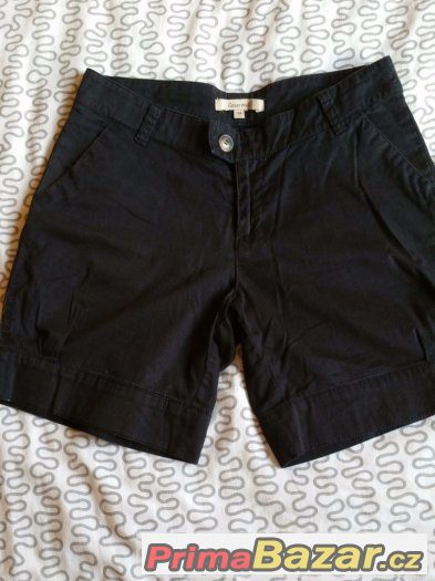 Černé kraťasy Reserved - 70 Kč – fotografie 1