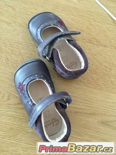 Kožené boticky Clarks NOVE – fotografie 1