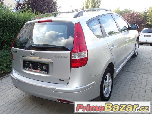 Hyundai i30 CW 1.4i CVVT Koup.ČR,Servisní kniha,ZÁRUKA 06/17 – fotografie 5