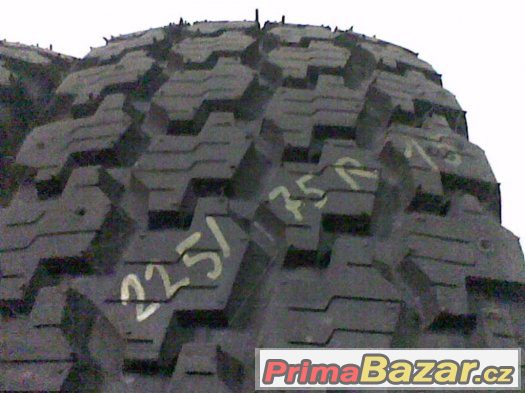 225/75 R15 univerzální GoodYear – fotografie 2