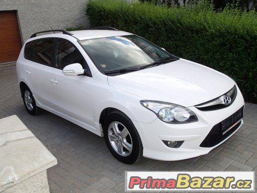 Hyundai i30 CW 1.6CRDi DIGIKLIMA,Koup.ČR,Servisní kniha – fotografie 3