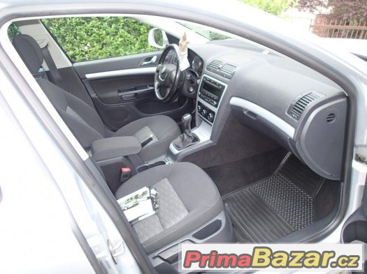 Škoda Octavia 1.6TDi 4x4 Koup.ČR,1.majitel,Servisní kniha – fotografie 4