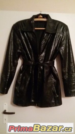 DÁMSKÁ   KOŽENÁ  BUNDA   -  ČERNÁ – fotografie 1