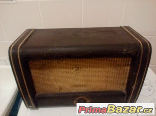Staré drátové rádio Tesla – fotografie 1