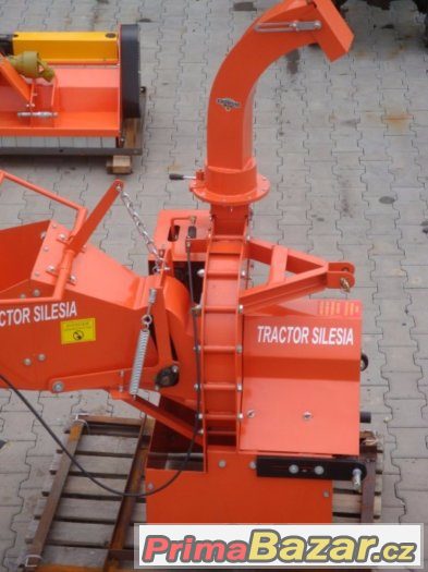 Štěpkovač WC-8 za traktor, drtič větví do 20 cm průměru – fotografie 3