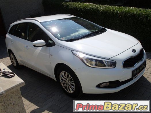 Kia Ceed 1.6 CRDi 94kW Comfort Koup.ČR,1.maj,Servisní kniha – fotografie 3