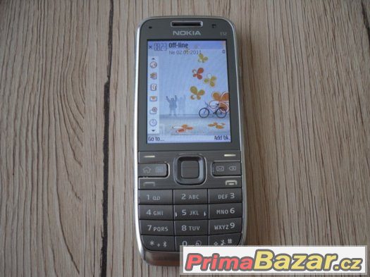 Nokia E52, 3.2MPx, perfektní stav, plně funkční, stříbrná. – fotografie 1