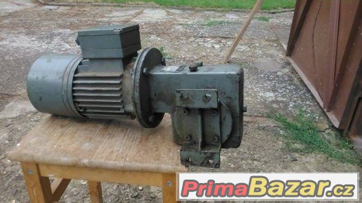 Prodám 3 elektromotory s převodovkou – fotografie 3