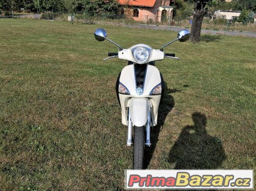 piaggio liberty 125 - 2011 , serviska,navody – fotografie 1