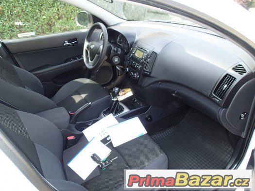 Hyundai i30 CW 1.4i CVVT Koup.ČR,Servisní kniha,PO SERVISE – fotografie 4