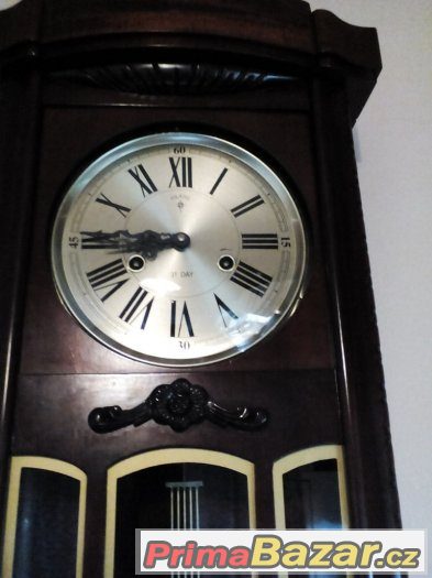 nástěnné hodiny – fotografie 3