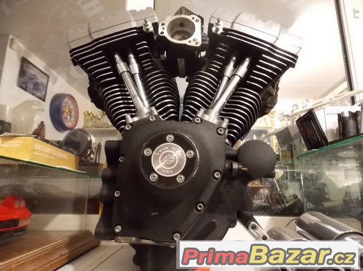 MOTOR HARLEY DAVIDSON TWIN CAM – fotografie 3