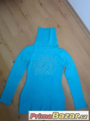 Dámský rolák či šaty