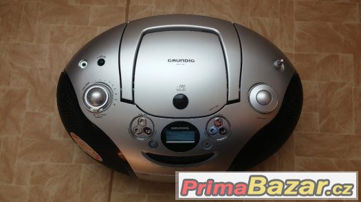 Radiomagnetofon GRUNDIG – fotografie 2