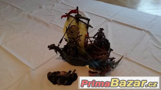 Pirátská loď s žralokem – fotografie 3