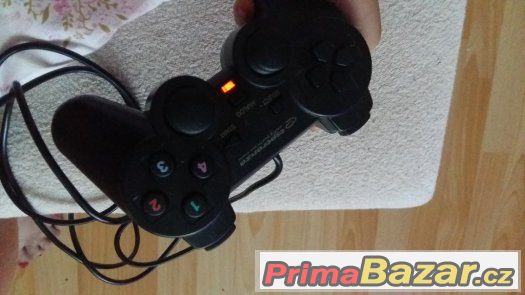 Ovladač na PC – fotografie 2