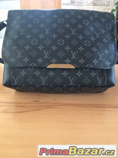 Louis Vuitton messenger – fotografie 1