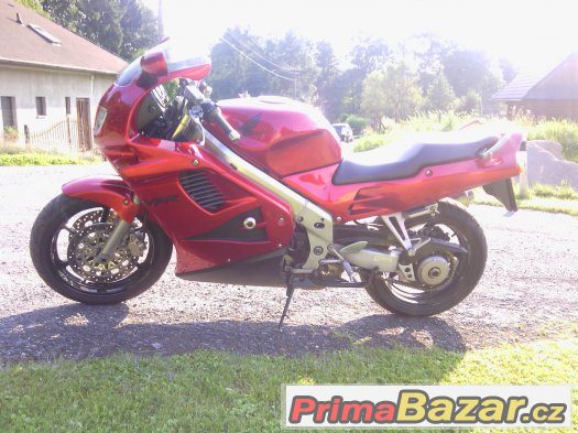 HONDA VFR 750 RC 36 r.v.97 TOP STAV - MOŽNA VÝMĚNA – fotografie 3