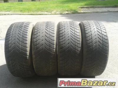 Pneu 255/55R18 GoodYear 4ks Ultra Grip