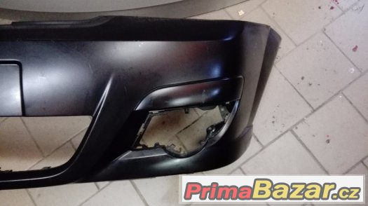 predni naraznik  opel merviva A lift. 2003- – fotografie 2