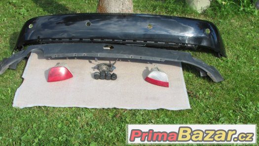 Nárazník zadní Ford Focus I. hatchback r.v.2004 – fotografie 3