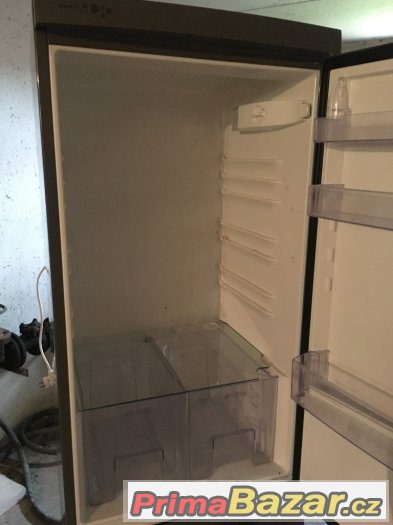Kombinovaná lednička Zanussi – fotografie 2