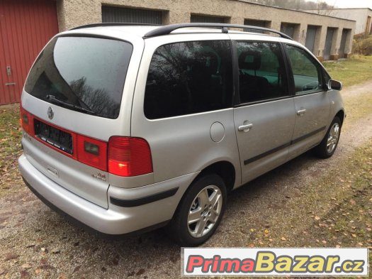 Volkswagen Sharan 1,9 TDi 85kW 4x4, 4-motion plus zimní kola – fotografie 3