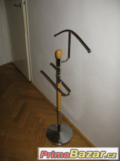 Němý sluha / věšák Ikea – fotografie 2