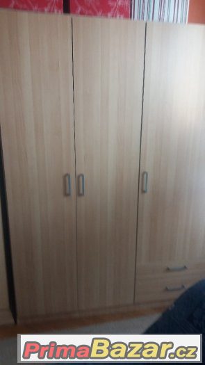 Šatní skříň ikea prodám – fotografie 2