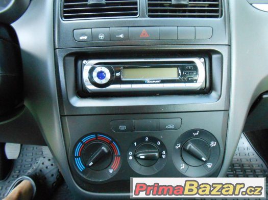 Prodám krásné Fiat Punto Granderok 1,2 i rok 2008 – fotografie 4