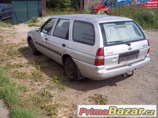 Ford Escort combi 1.6 16V 66 kw rok 1998 – fotografie 3