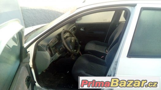 Renault Megane 1.4 55 KW – fotografie 2