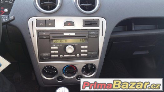 Ford Fusion 1.4i, model 2009 poskozeny PP bok – fotografie 5