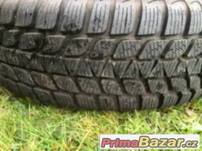 PRODÁM ZIMNÍ PNEU BRIDGESTONE 165/70/14"