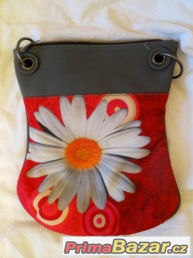 NOVÁ kabelka DESIGUAL crossbody, velmi levně – fotografie 2